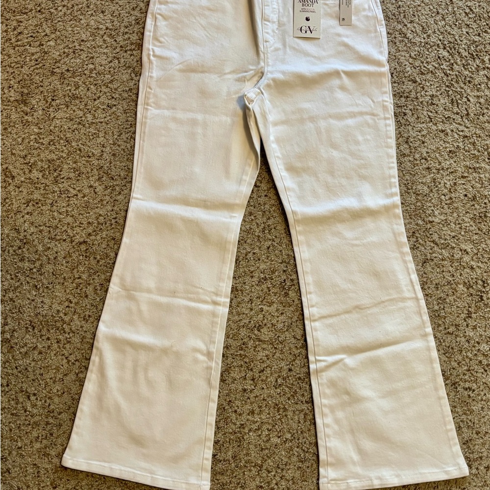 NWT Gloria Vanderbilt Vintage White Boot Cut Jeans